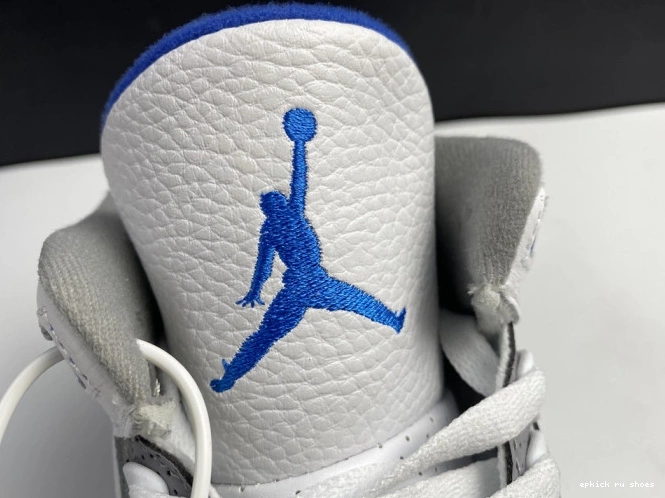 Cheap Jordan Blue 3 White Air CT8532-040 Retro 0811